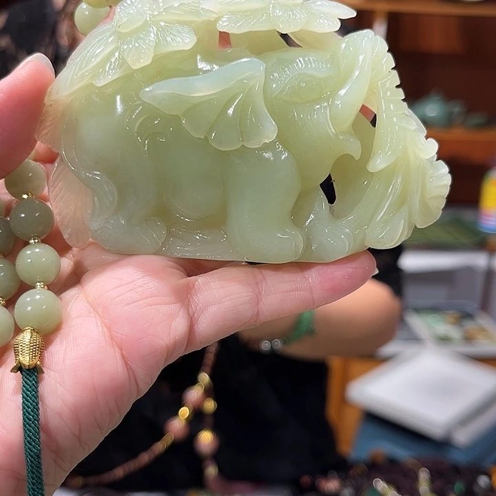 未镶嵌岫玉毛衣链