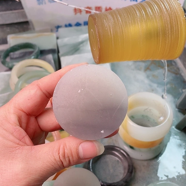 小***妈定制石英质玉（天山翠）