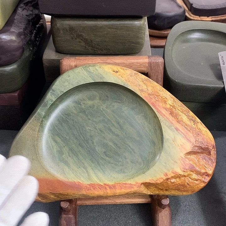 广东肇庆原石端砚