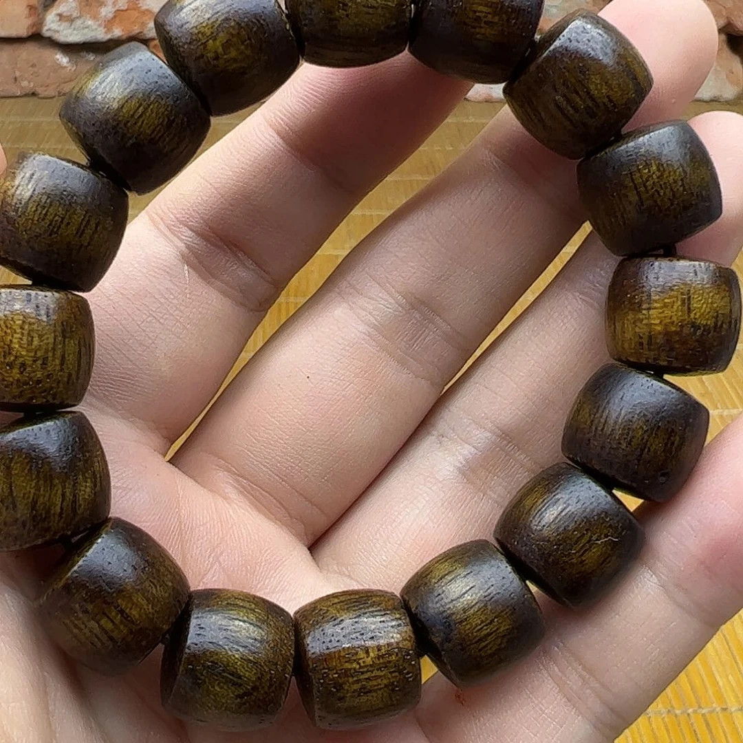 沉香碎屑沉香沉香碎屑