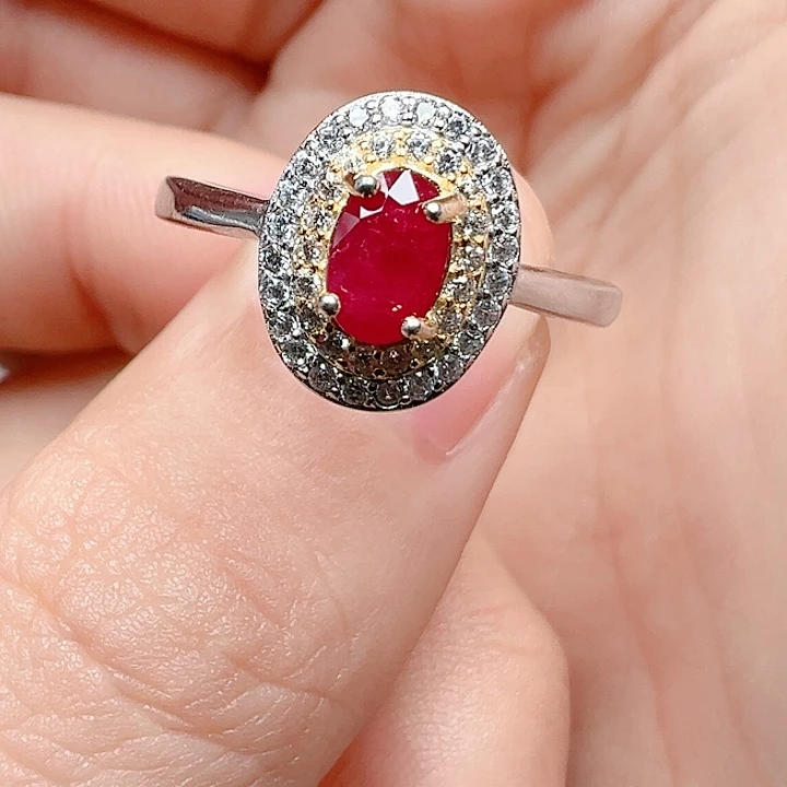 银S925镶嵌托帕石戒指