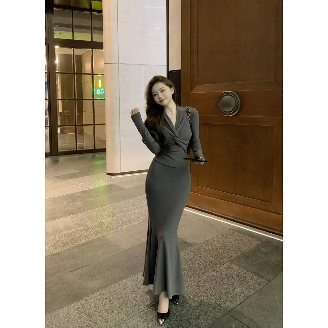 SZA【海岛热恋】冬季新款高级感V领扭结上衣高腰半身裙套装A-1344