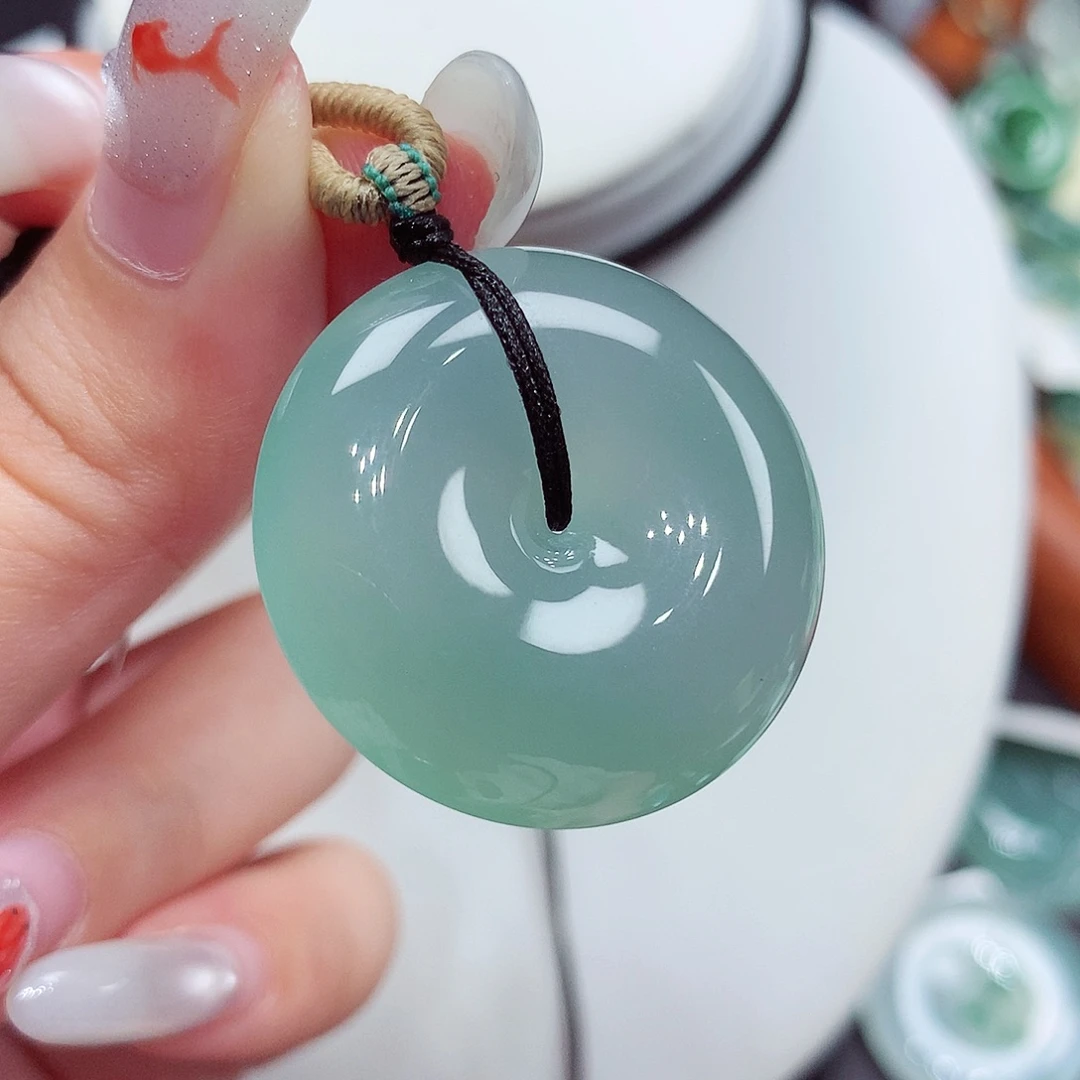 翡翠未镶嵌颈饰翡翠55，29.4/8.2