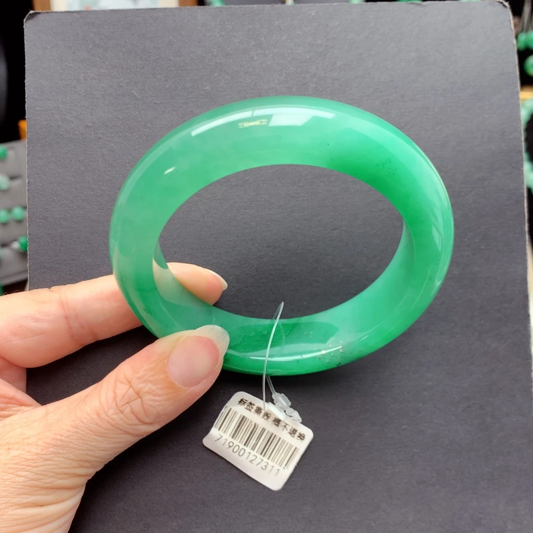 未镶嵌手镯石英质玉