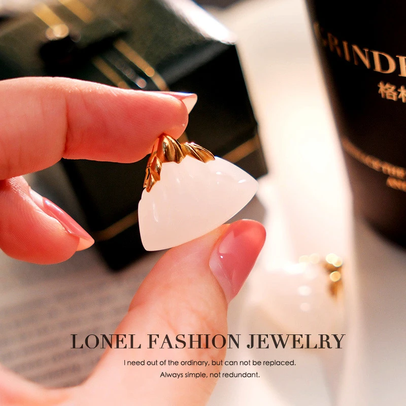 日照金山· 和田玉&18k金吊坠（多样性发其一）