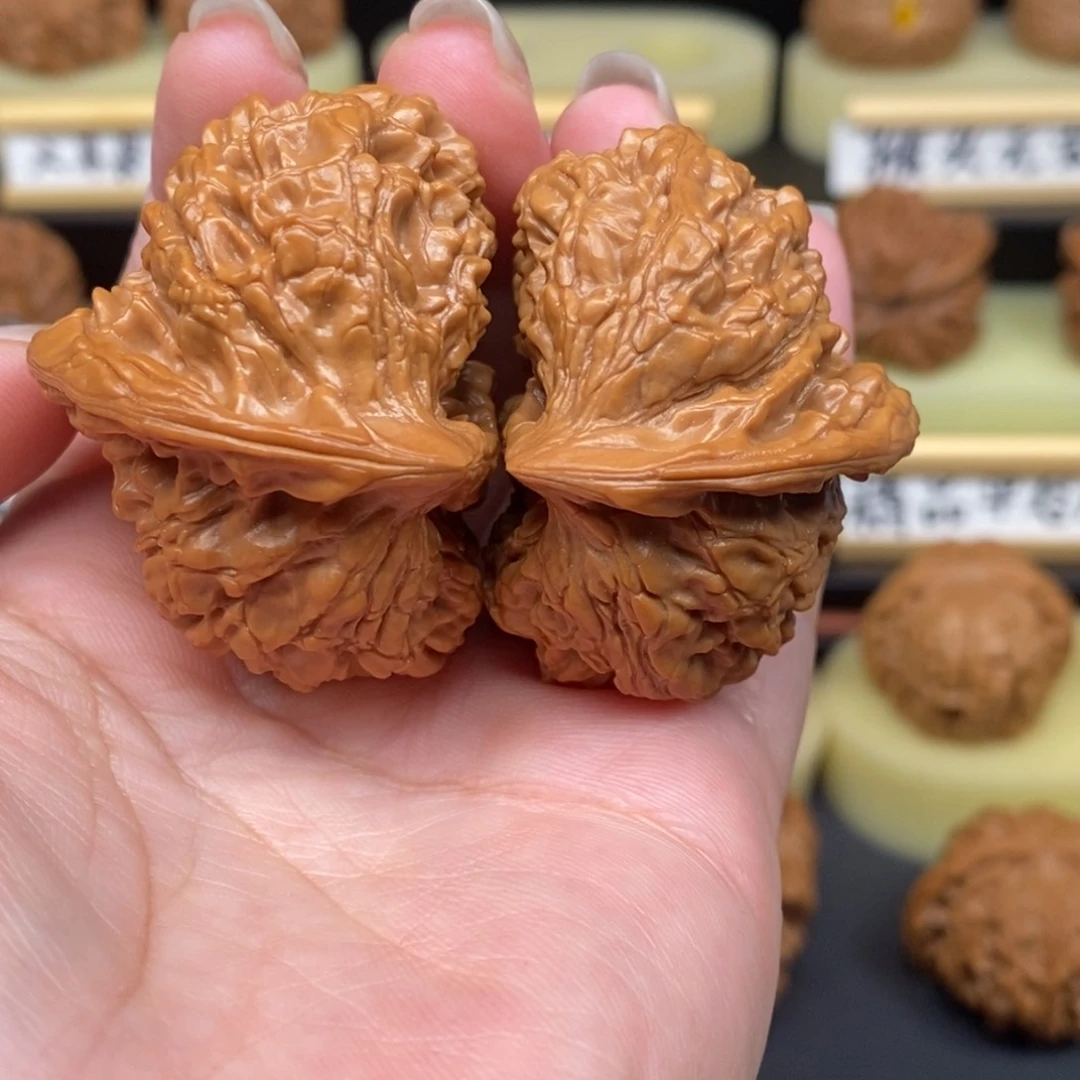 文玩核桃吊坠半臂