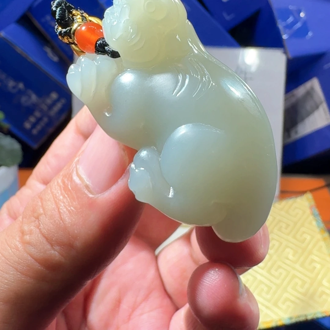 和田玉（糖玉）未镶嵌颈饰