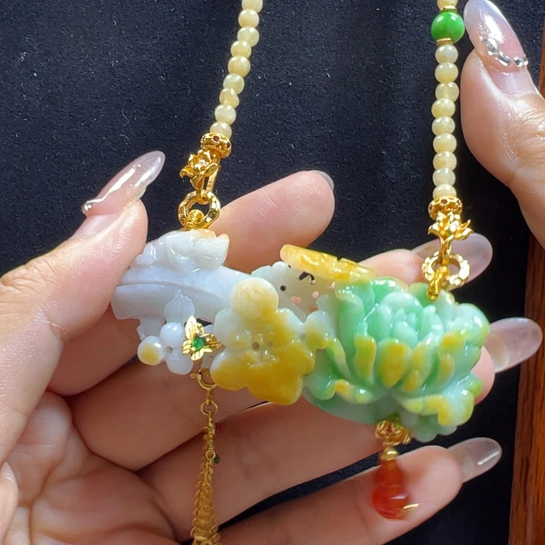 翡翠未镶嵌毛衣链喜上眉梢