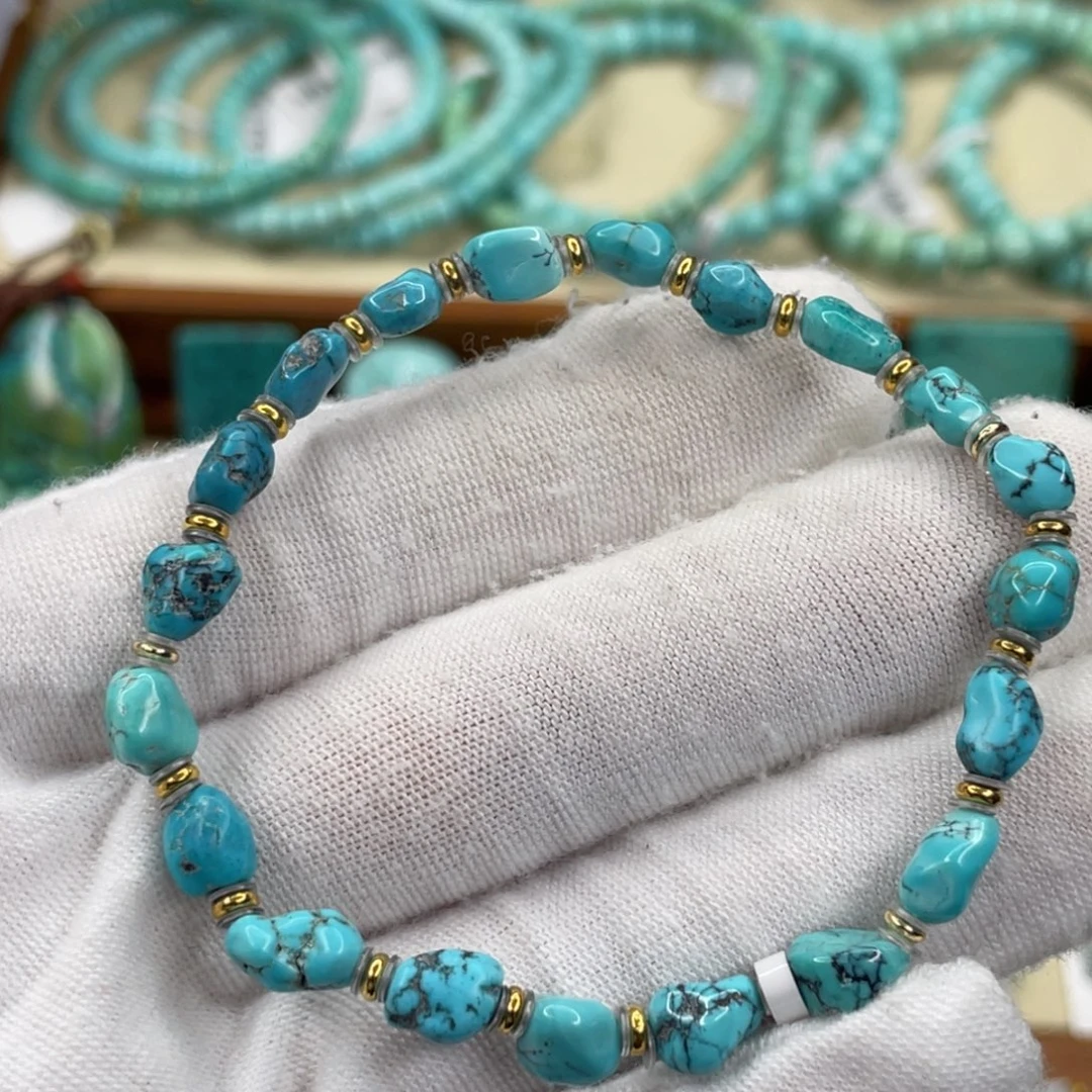 绿松石未镶嵌颈饰