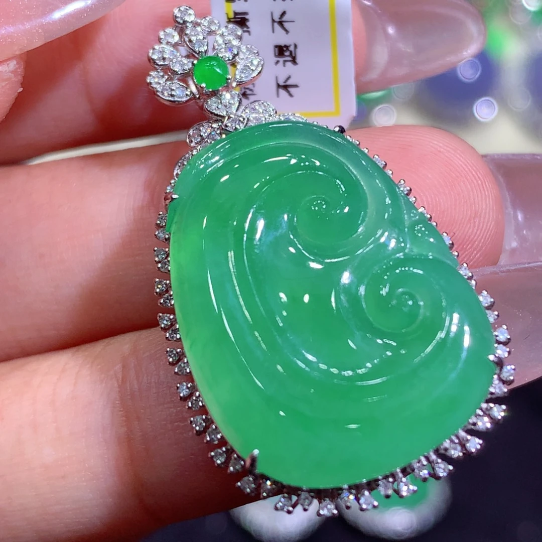 吊坠(不含链)18K金镶嵌翡翠