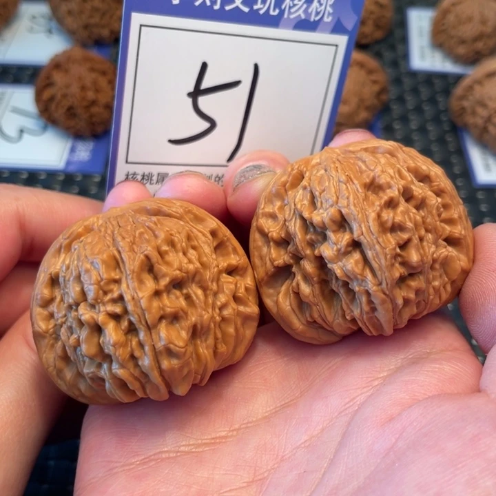 桃核把件43楼子51。。。