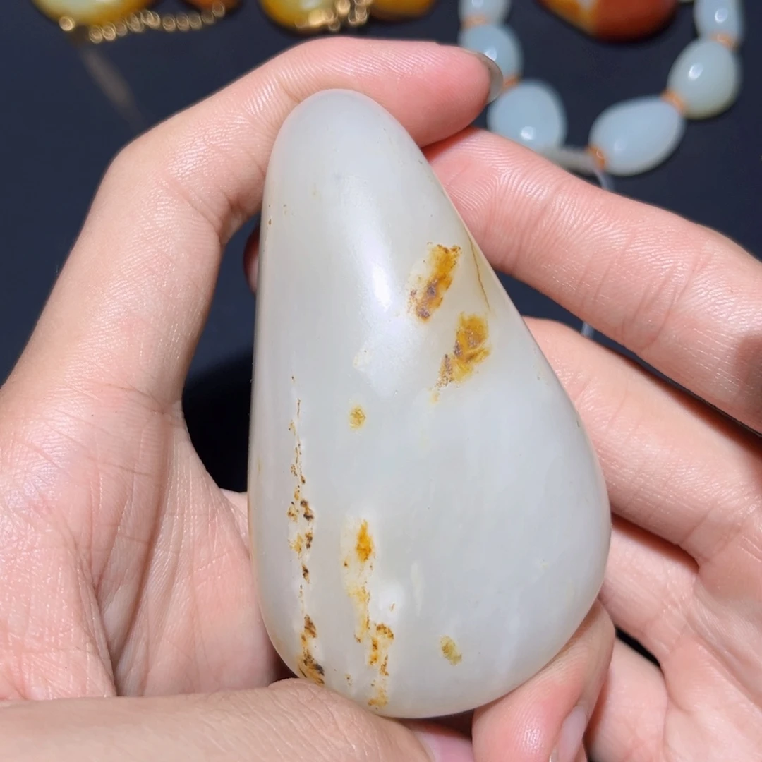 和田玉未镶嵌珠宝奇石