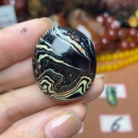 未镶嵌颈饰玛瑙/玉髓B****H打孔不退不换