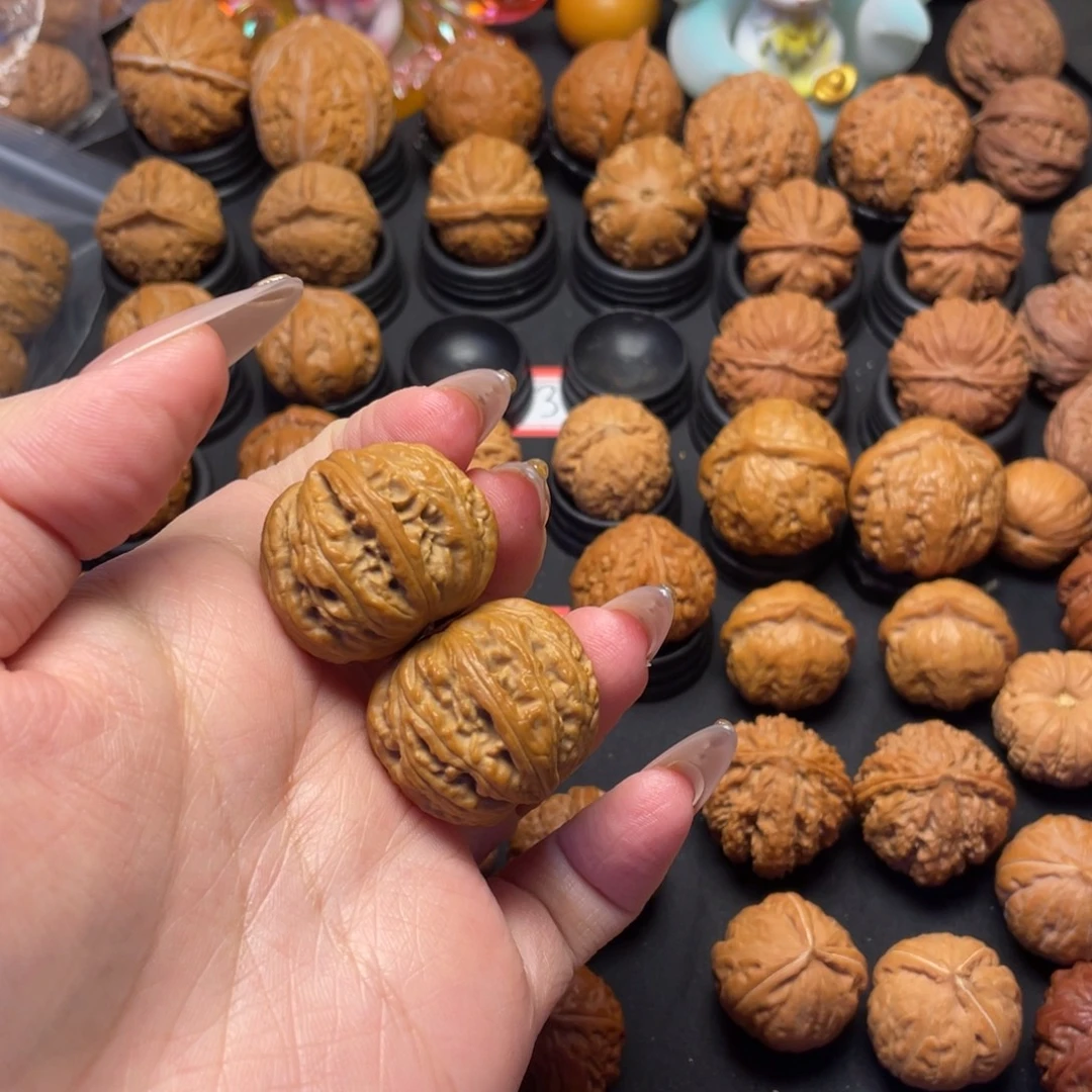 猫***李吊坠文玩核桃。。。。。。。。