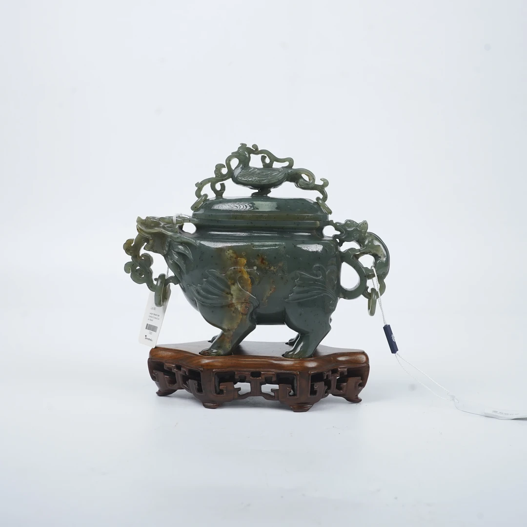 Lot029清玉瑞兽形盉