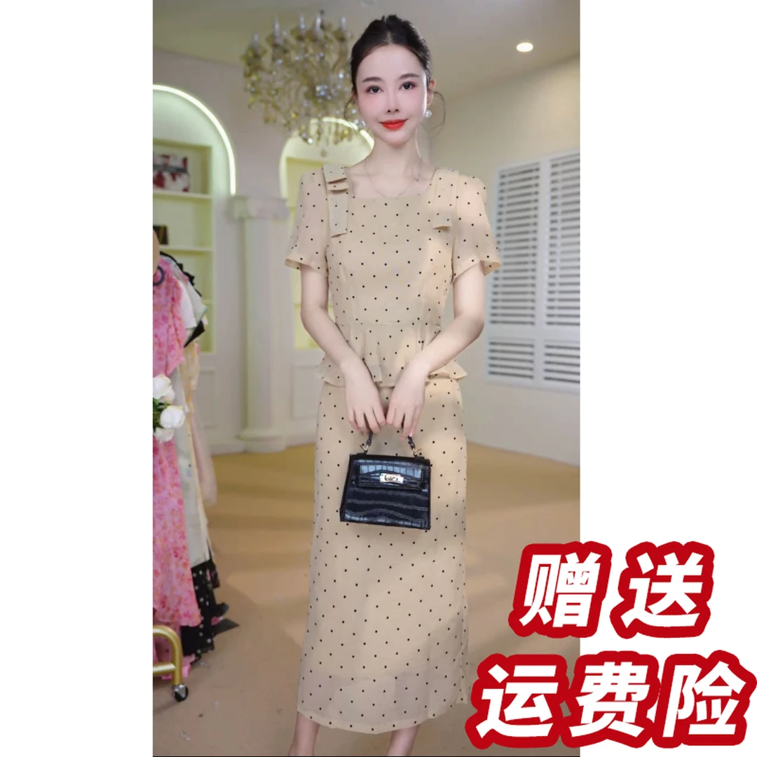 【赠送运费险】2025夏款优雅方领千金感圆点包臀半裙套装女 J46241