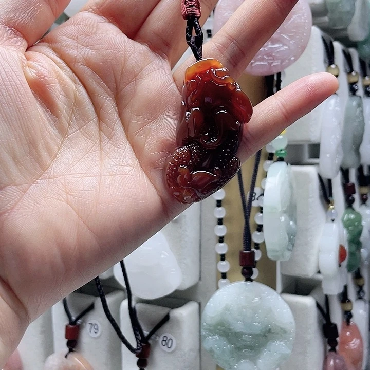 玛瑙/玉髓颈饰未镶嵌