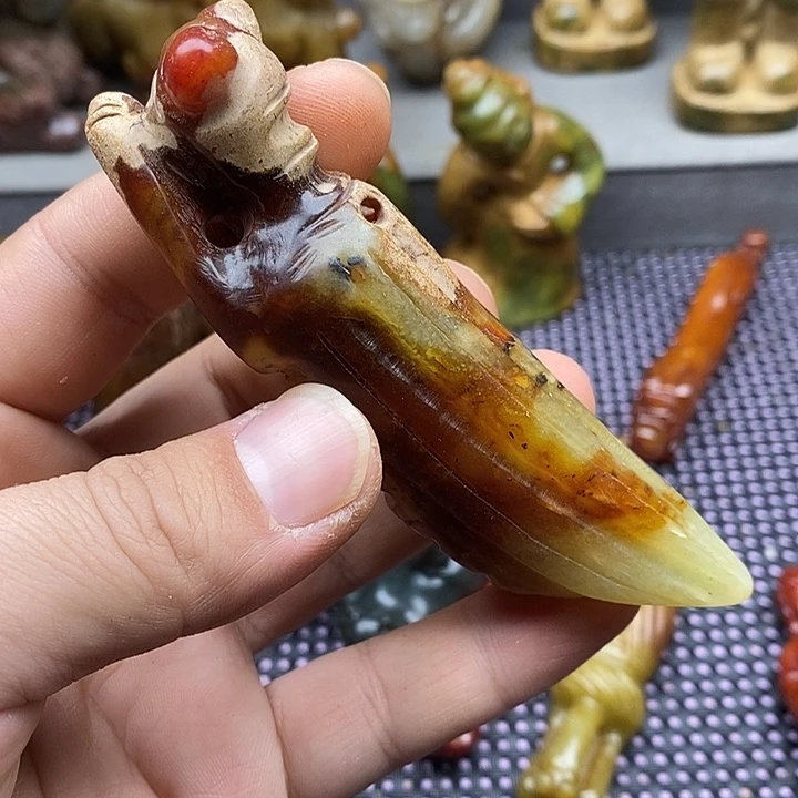 未镶嵌蛇纹石玉颈饰