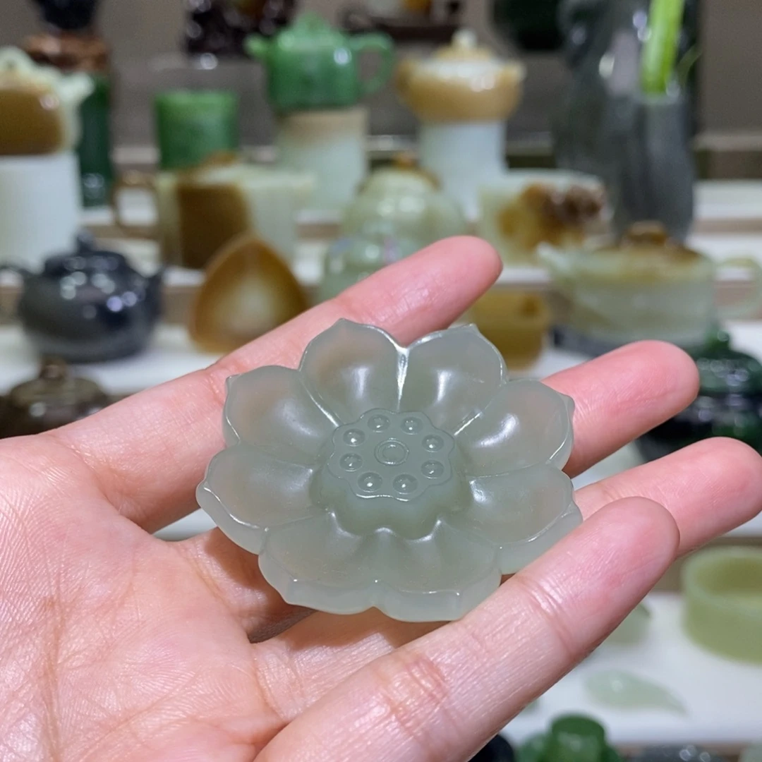 和田玉把件未镶嵌香插