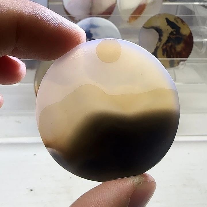 玛瑙/玉髓未镶嵌珠宝奇石