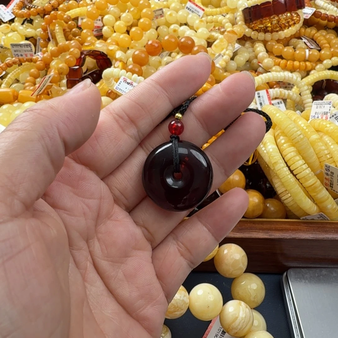 未镶嵌琥珀珠宝奇石