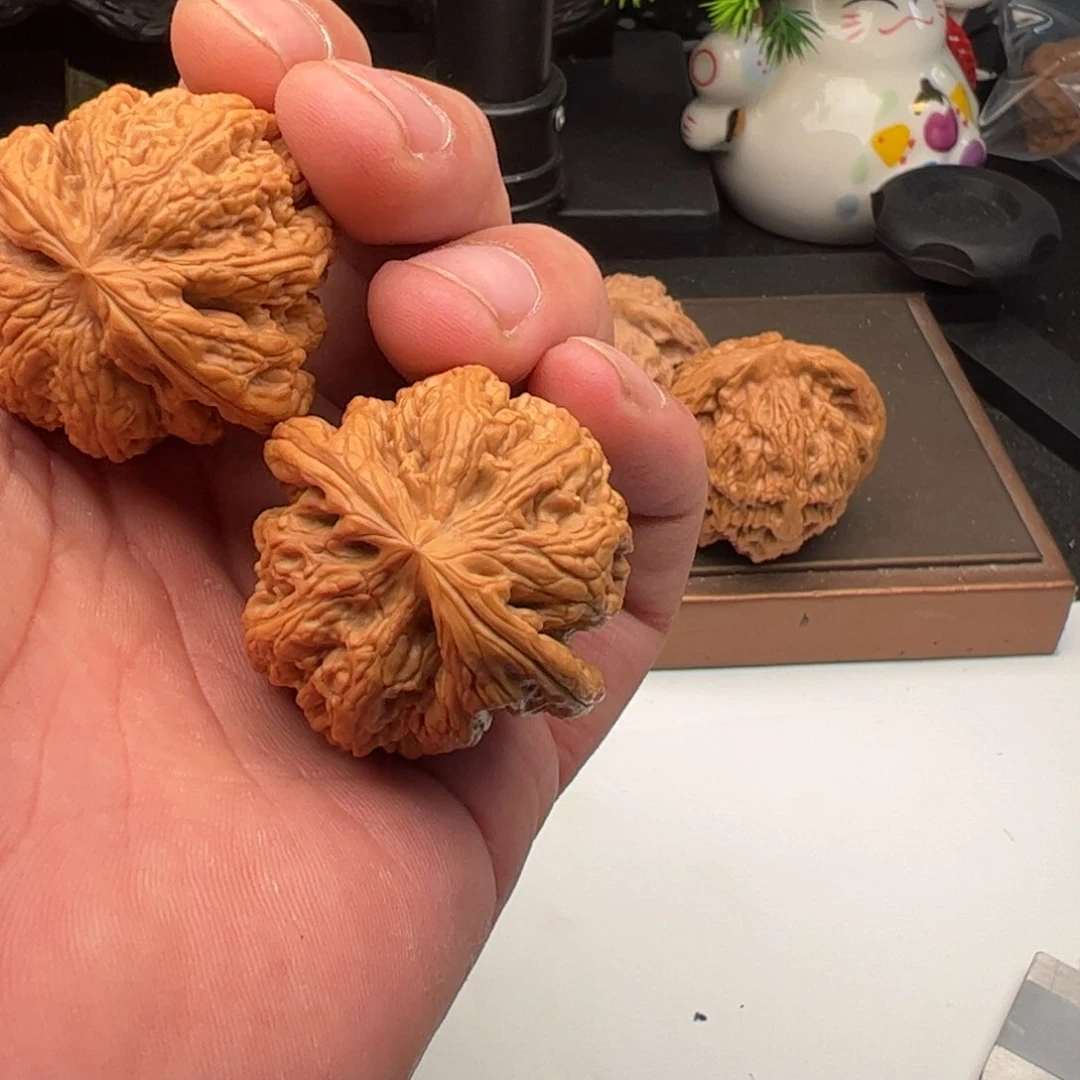 文玩核桃吊坠粗筋滢41