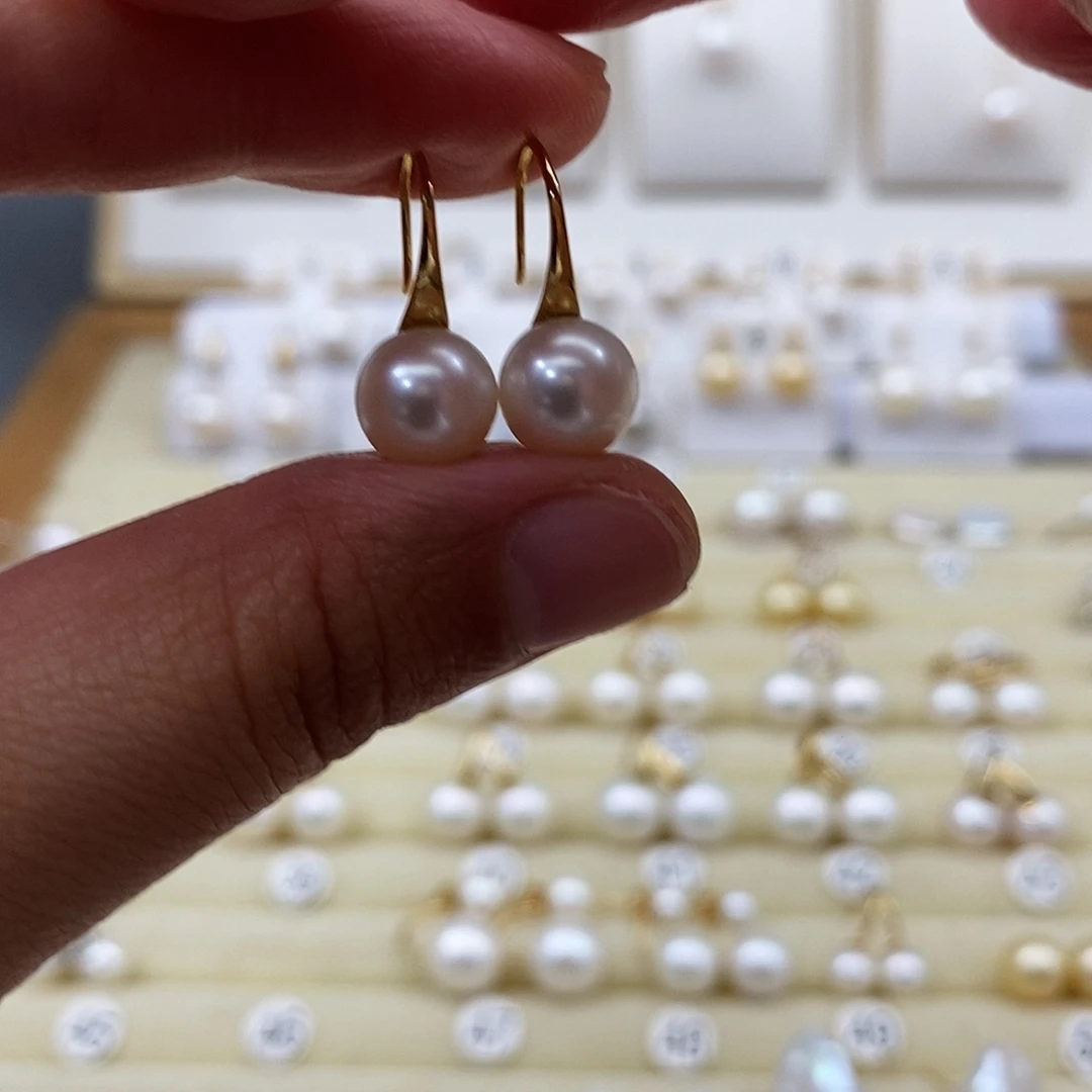 18K金镶嵌耳饰淡水珍珠