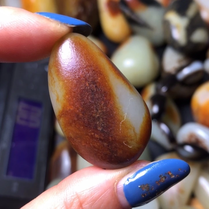 和田玉未镶嵌珠宝奇石