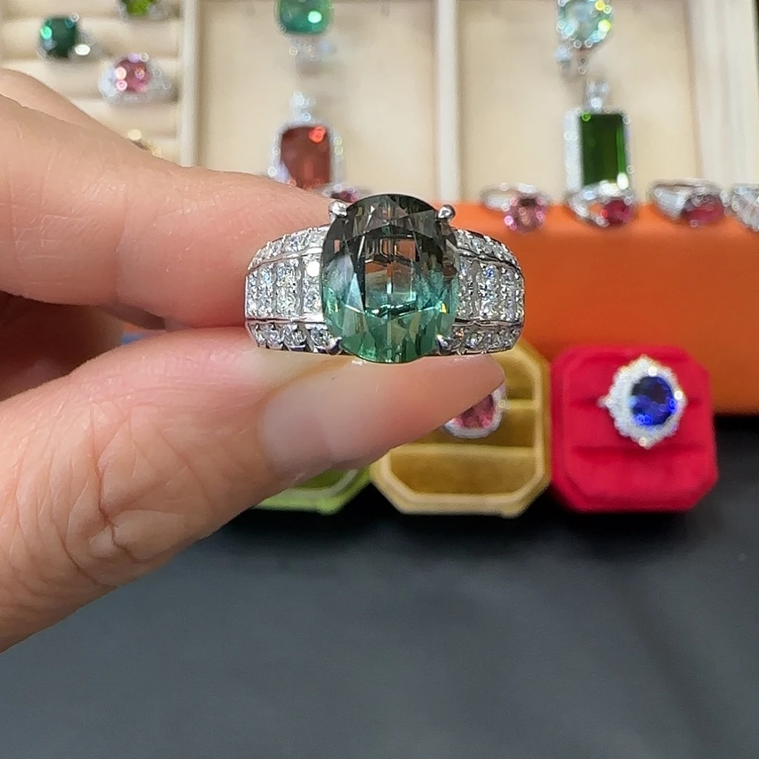 戒指18K金镶嵌碧玺6.69ct