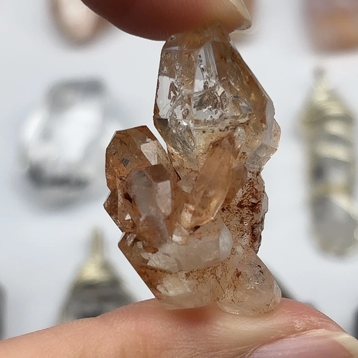 未镶嵌颈饰水晶巴基斯坦红泥闪灵钻33mm+