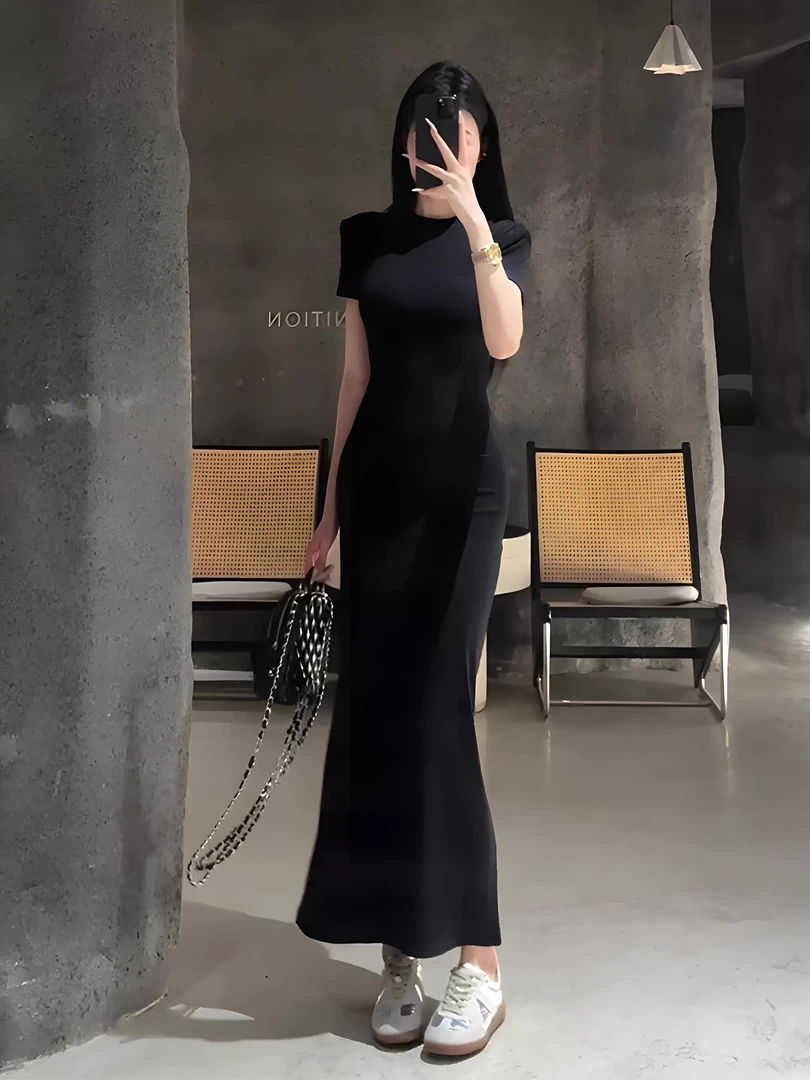 黑色短袖连衣裙女夏季2025新款高级感弹力收腰显瘦气质包臀长裙