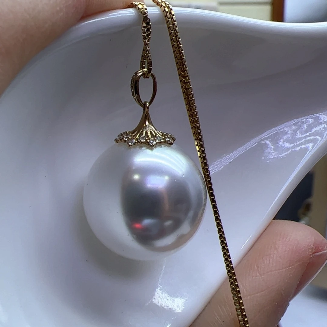 淡水珍珠吊坠(赠链)18K金镶嵌