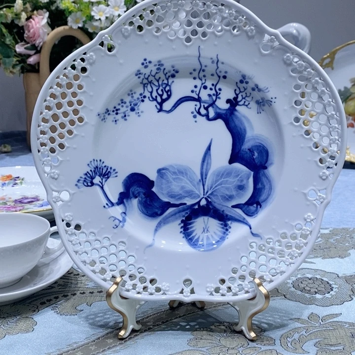 瓷片梅森一等水墨兰花镂空盘