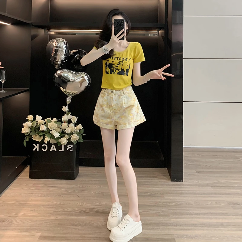 一整套ootd穿搭小个子女夏季修身短款洋气短袖T恤牛仔短裤两件套