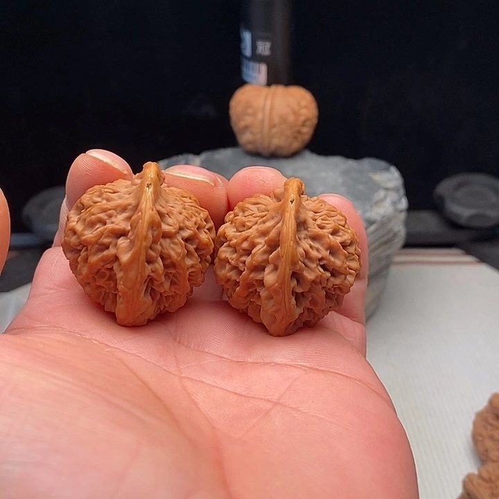 *****文玩核桃吊坠37秦闷