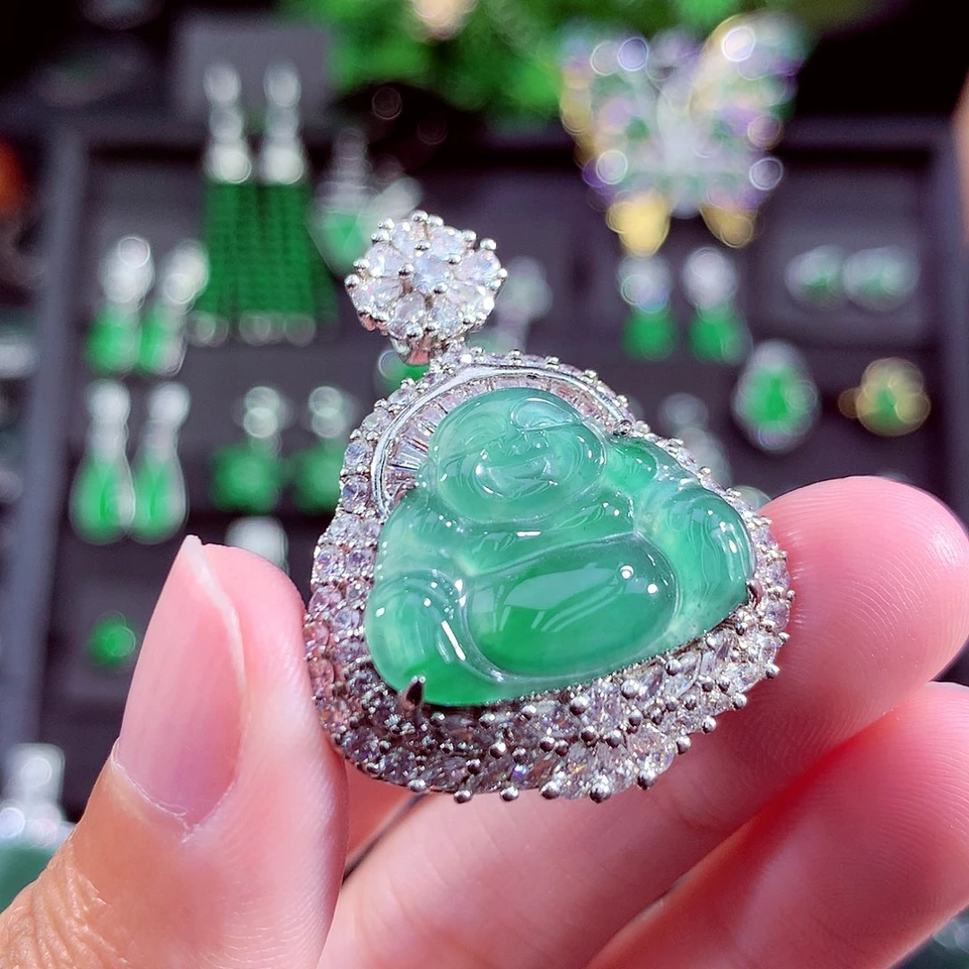 颈饰未镶嵌翡翠天然