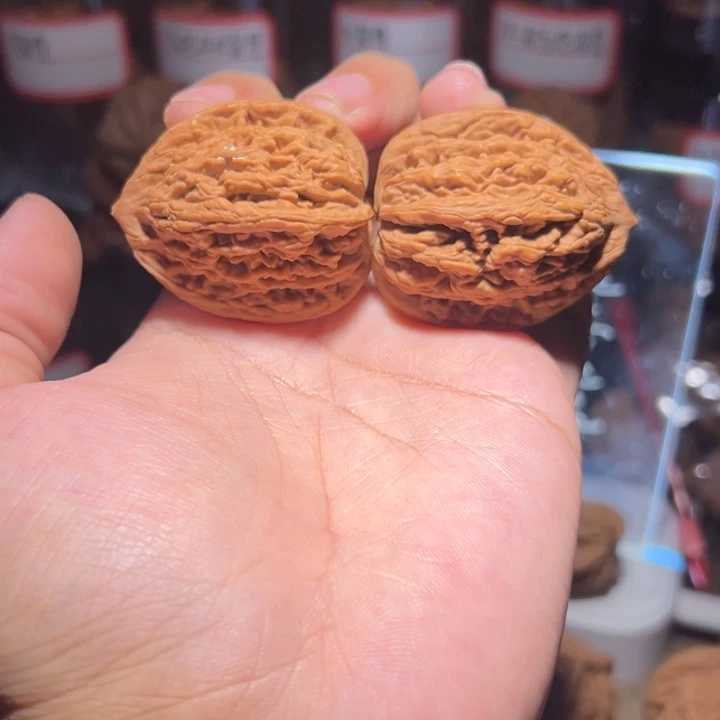 吊坠文玩核桃38无底麦瑞虎头