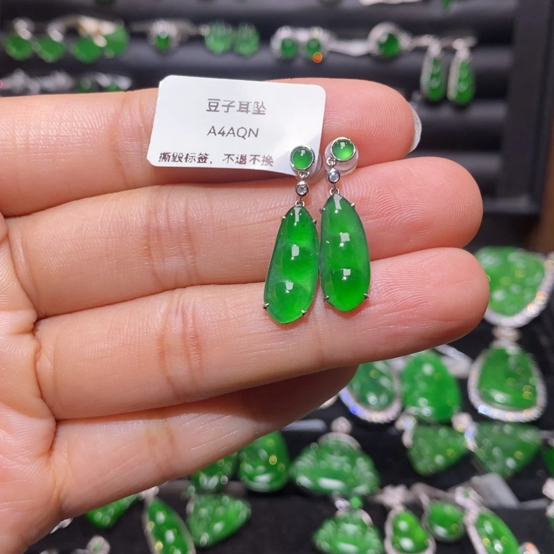 翡翠18K金镶嵌耳饰福豆耳坠