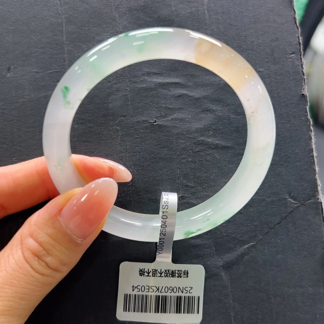 石英质玉手镯未镶嵌➕艳艳57