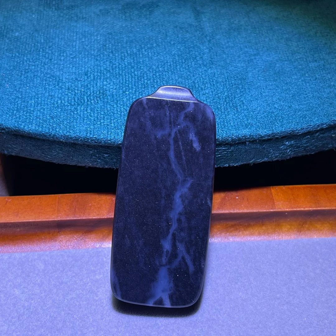 新疆和田玉青花无事牌聚墨青花（孤品）