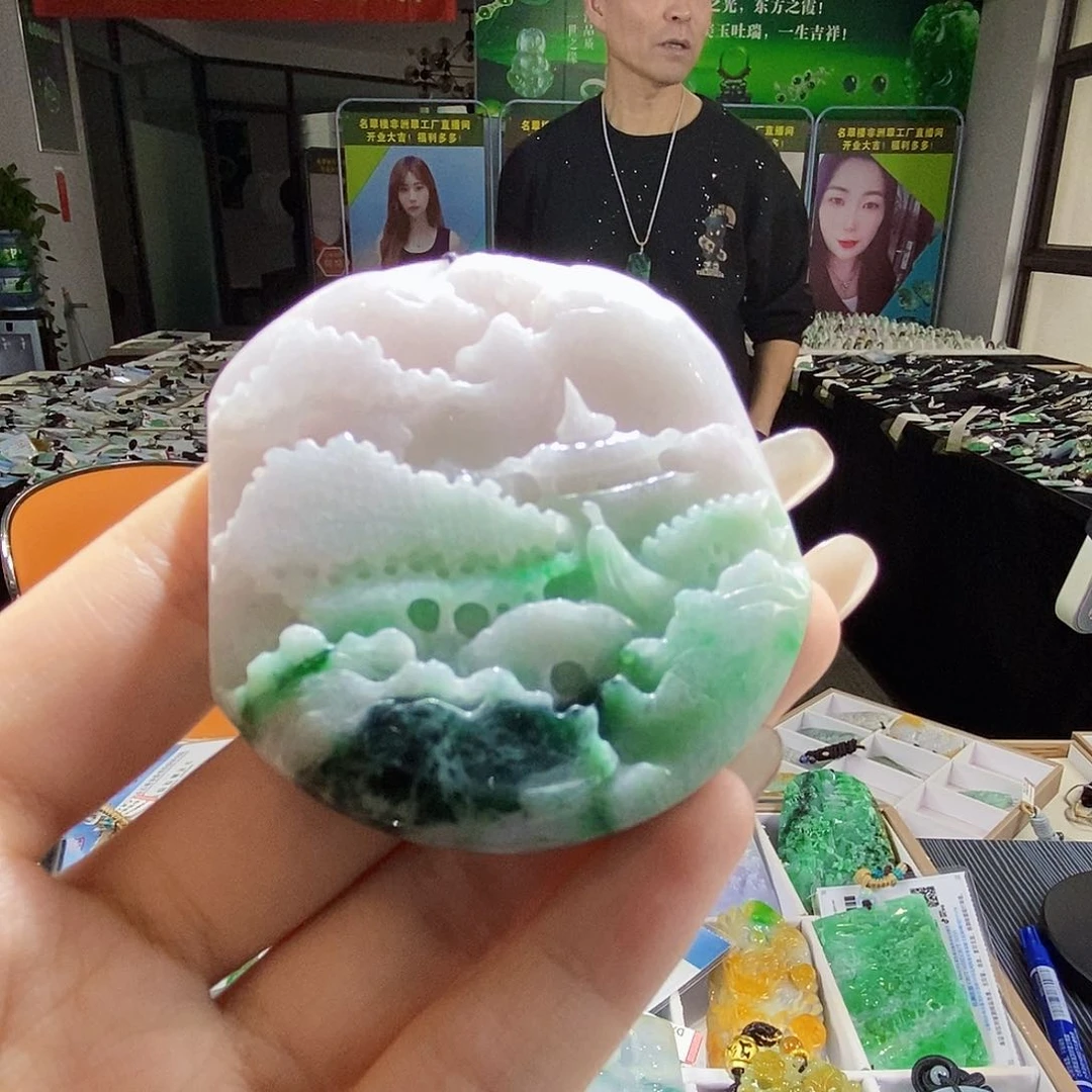 颈饰未镶嵌翡翠翡翠