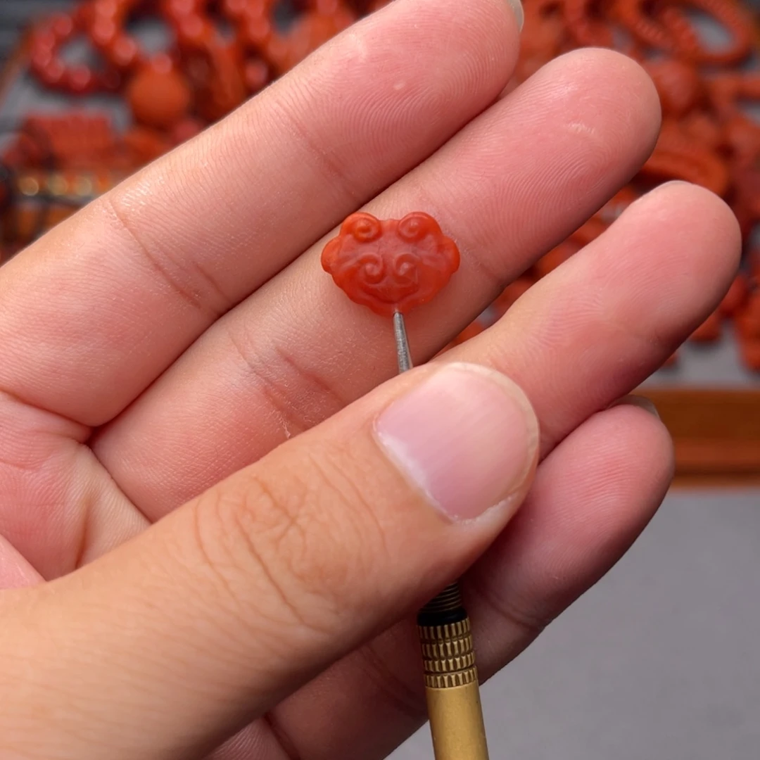 未镶嵌配饰南红玛瑙