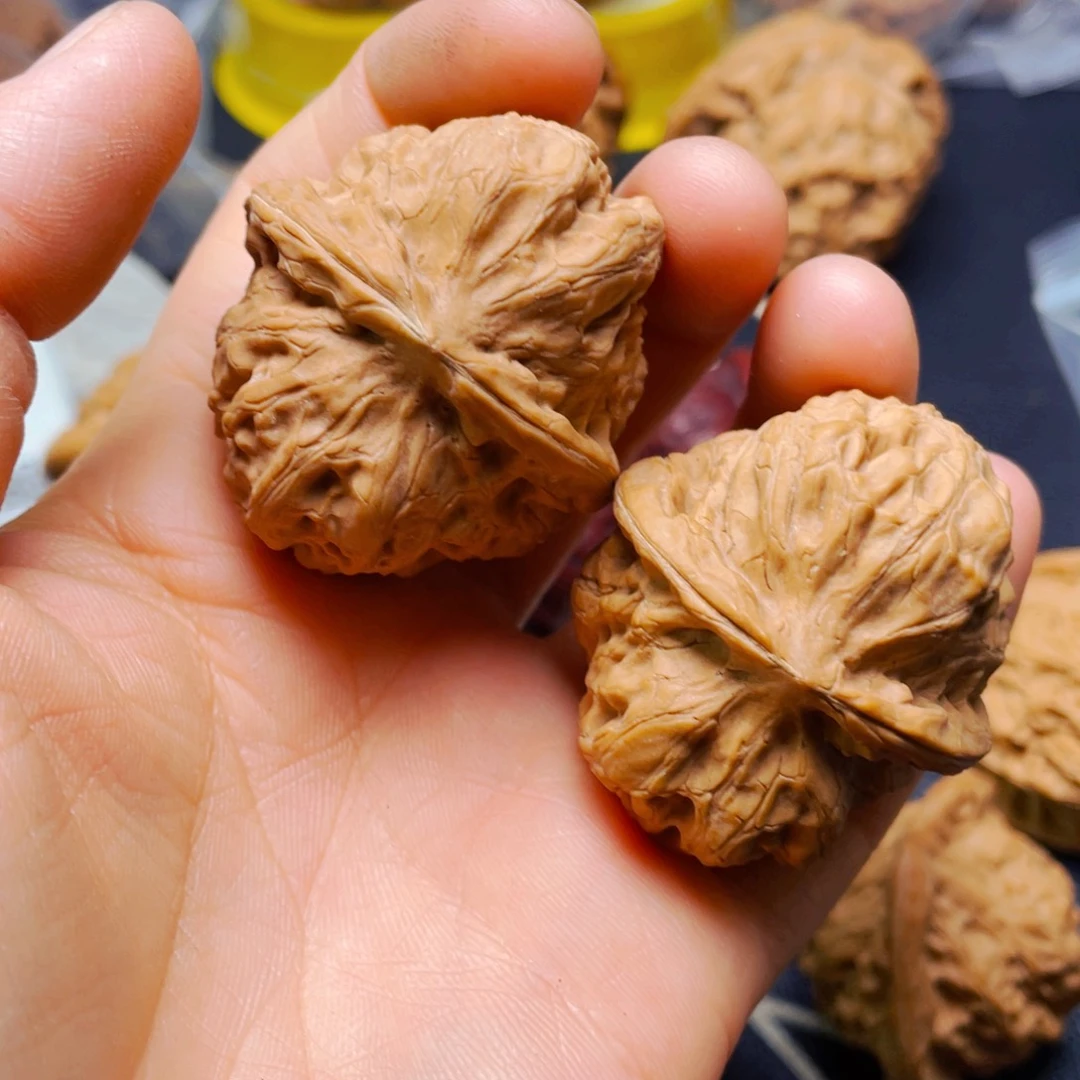 文玩核桃吊坠门头沟元宝