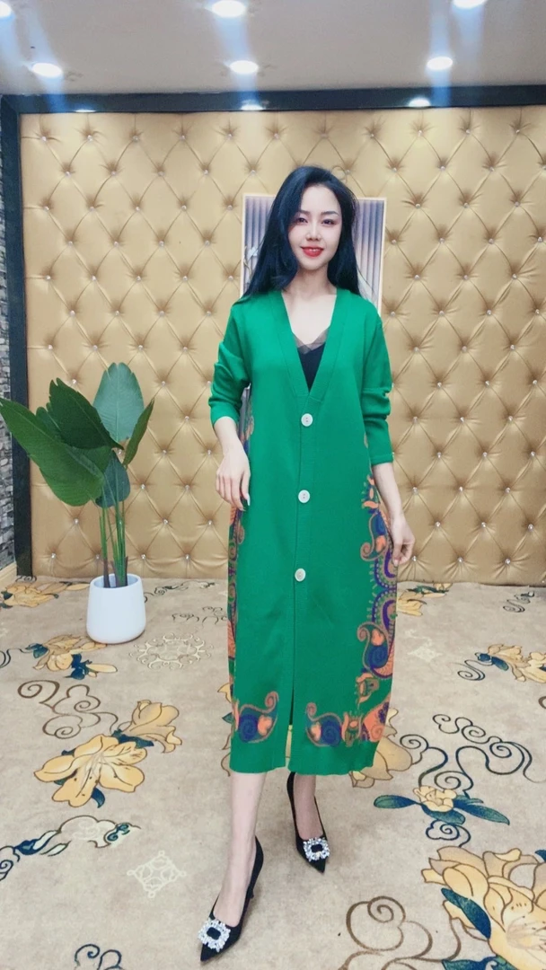 642秋冬季时尚针织提花长袖长款百搭显瘦妈妈装