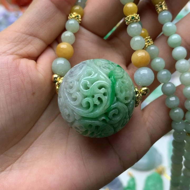 颈饰未镶嵌翡翠翡翠