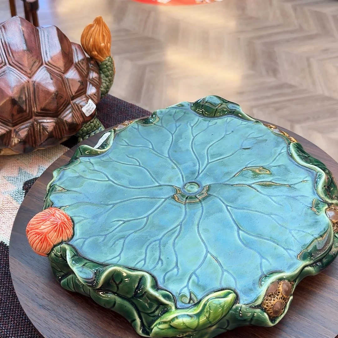 陶瓷32直径茶盘浮雕