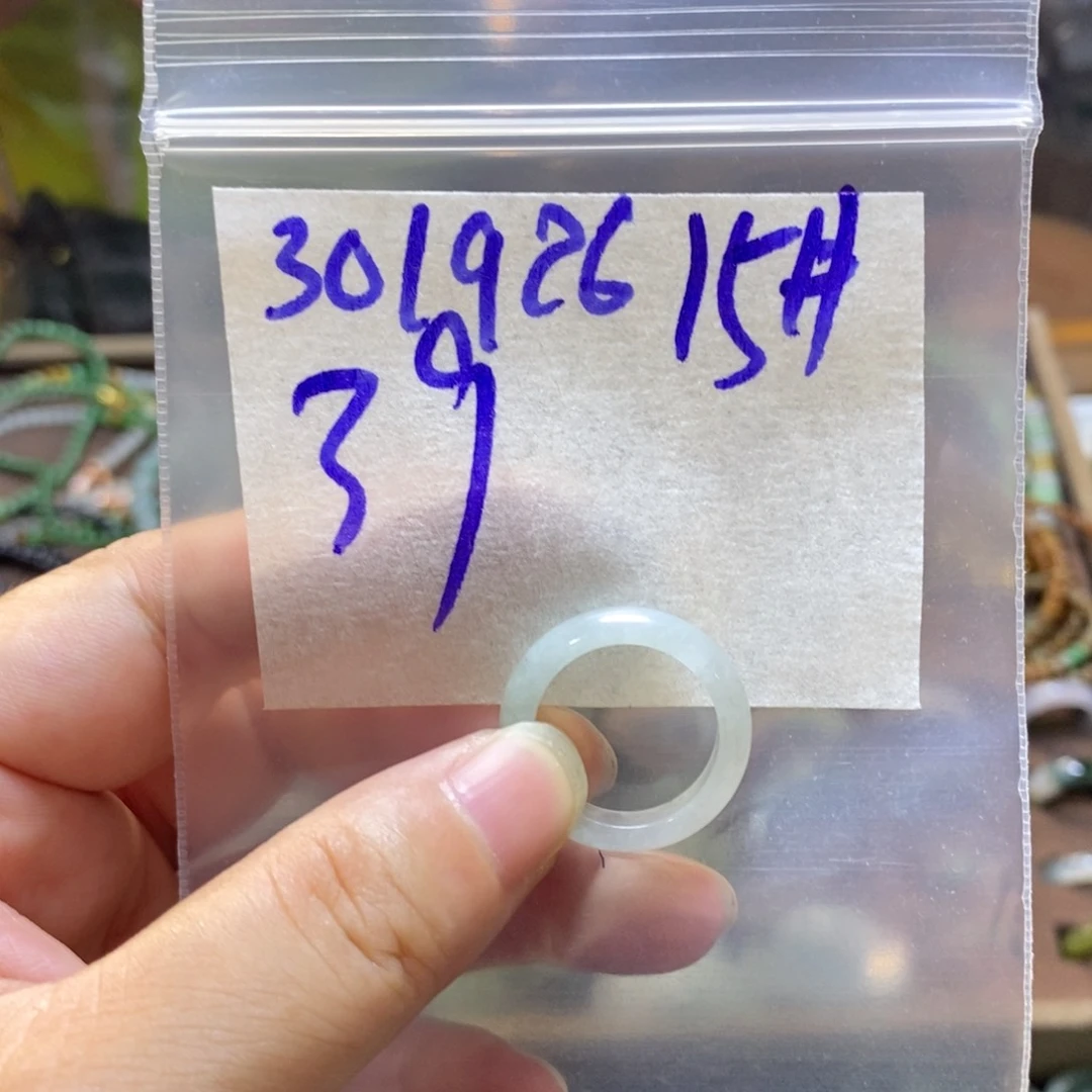未镶嵌定制翡翠翡翠