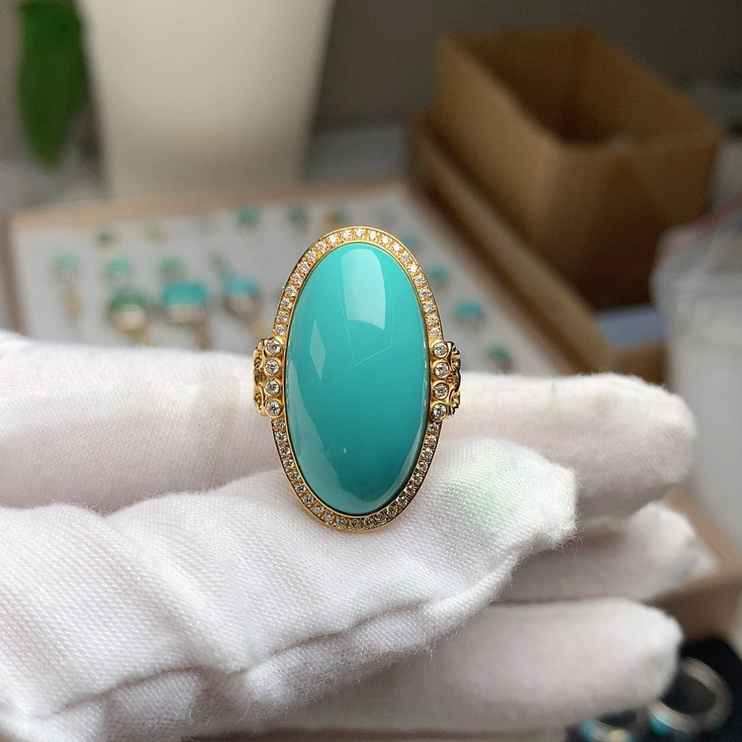 18K金镶嵌绿松石珠宝奇石