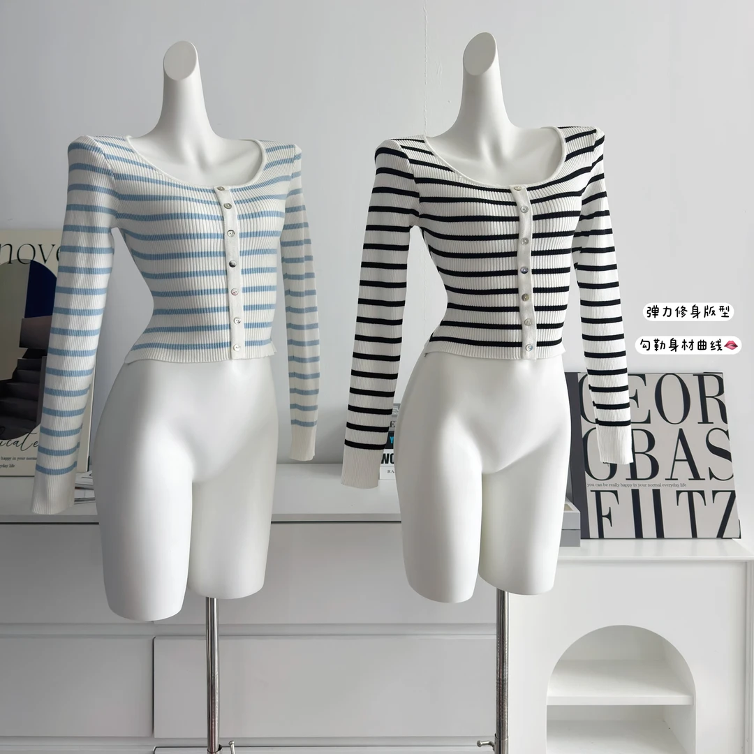 甜系撞色条纹圆领针织衫女春季新款修身显瘦百搭长袖上衣