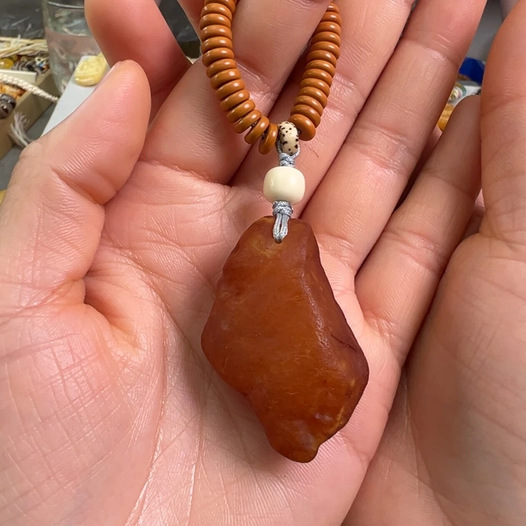 蜜蜡裸石未镶嵌蜜蜡